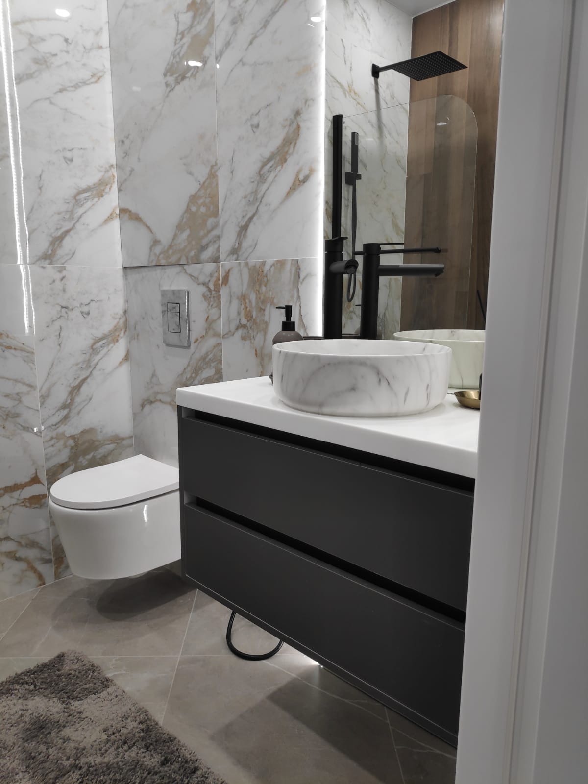 Мебель в ванную комнату