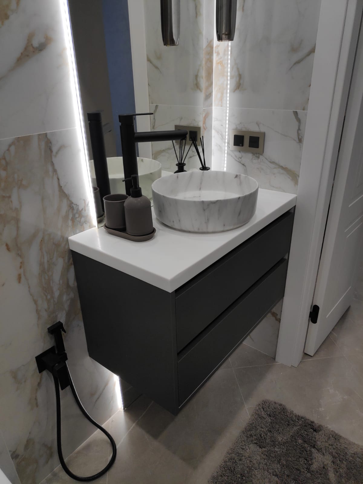 Мебель в ванную комнату